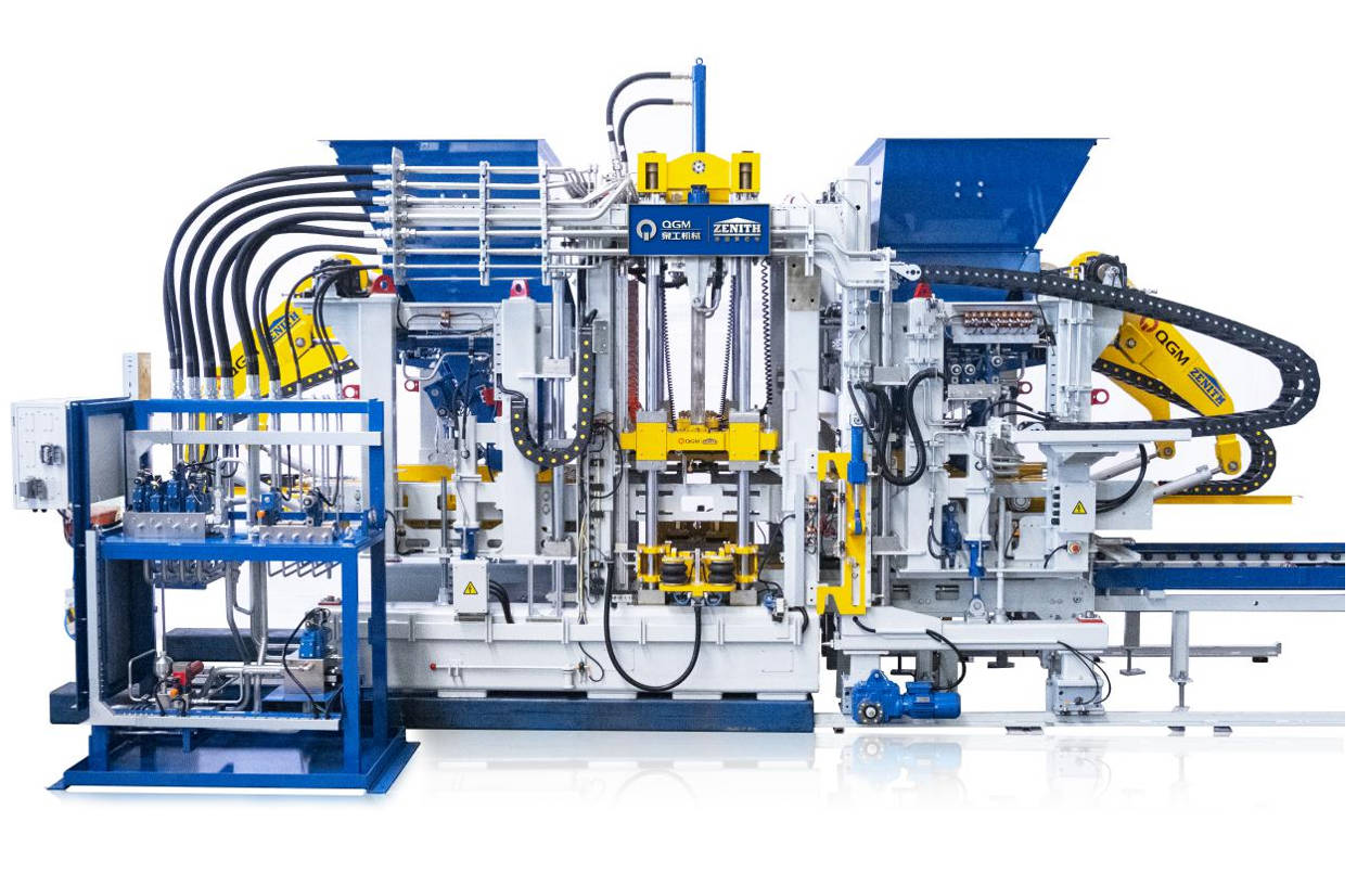 Комбинирајќи го германскиот прецизен инженеринг со кинеската генијалност, машината за правење тули Quangong ZN1000-2 е изградена за висококвалитетно производство.